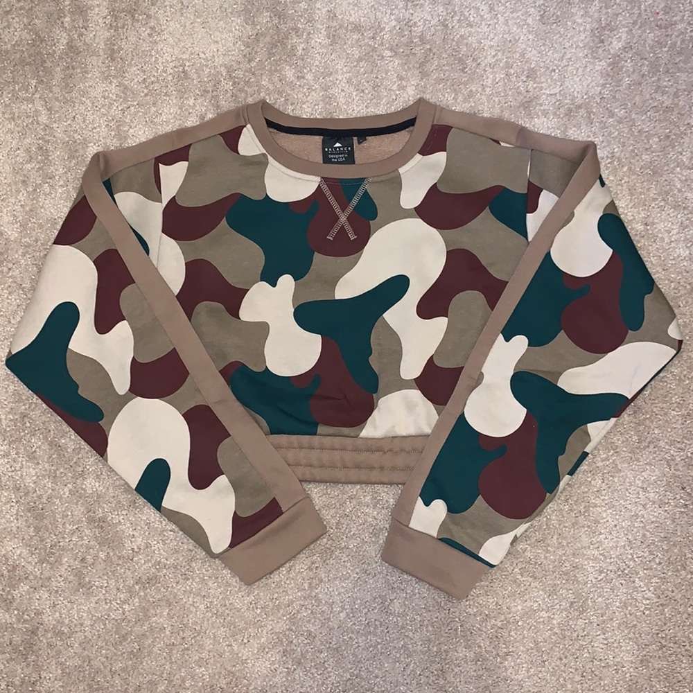 Balance Athletica (Vitality) Outlander Crew